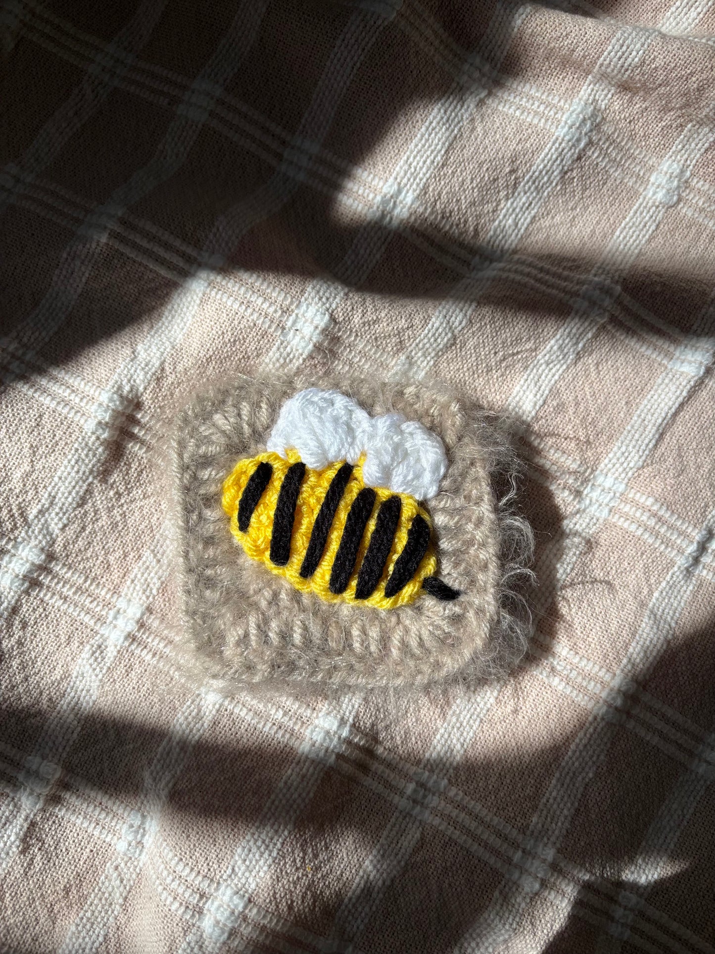 Crochet personlized ornament bee