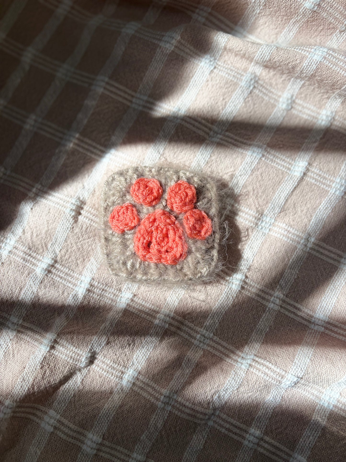 Crochet personalized ornament paw