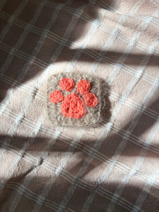 Crochet personalized ornament paw